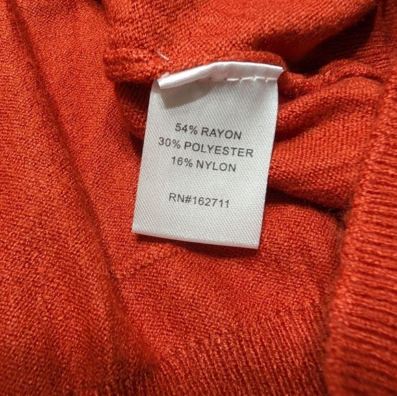 Love Ellie Rustic Orange V-Neck Sweater Crisscross Back Detail Size 3X NWOT - Picture 4 of 7